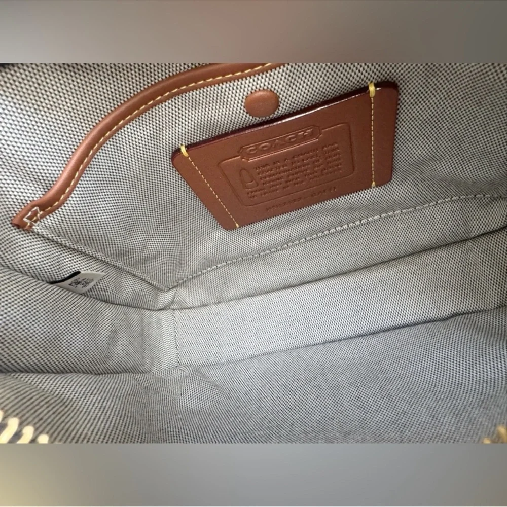 Coach Curve Zip Shoulder Bag Set - Picture 8 of 13